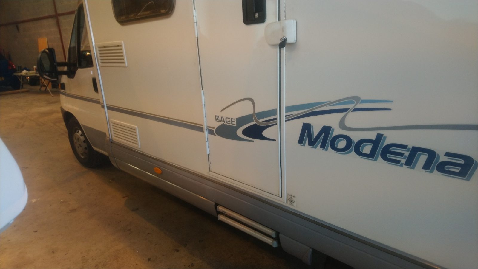 Motorhome Finish Clean 1 (1) All Makes Caravan Services Ltd (AMCS)